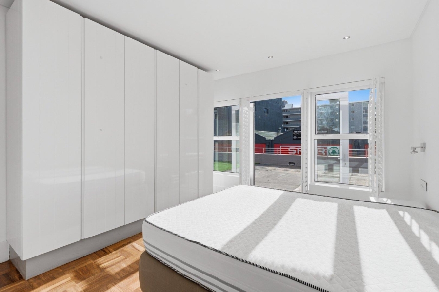 To Let 2 Bedroom Property for Rent in Sea Point Western Cape